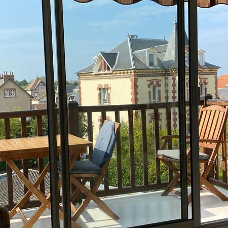Hyper Centre - 2 Pieces Tout Confort - Terrasse - Ascenseur - Cabourg Exteriér fotografie
